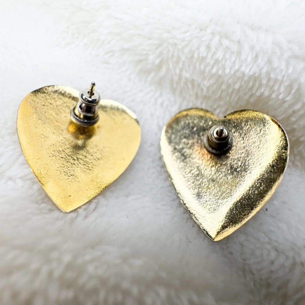 Vintage Hammered Gold-Tone Heart Stud Earrings | 1980s/1990s | EUC - Picture 2 of 4